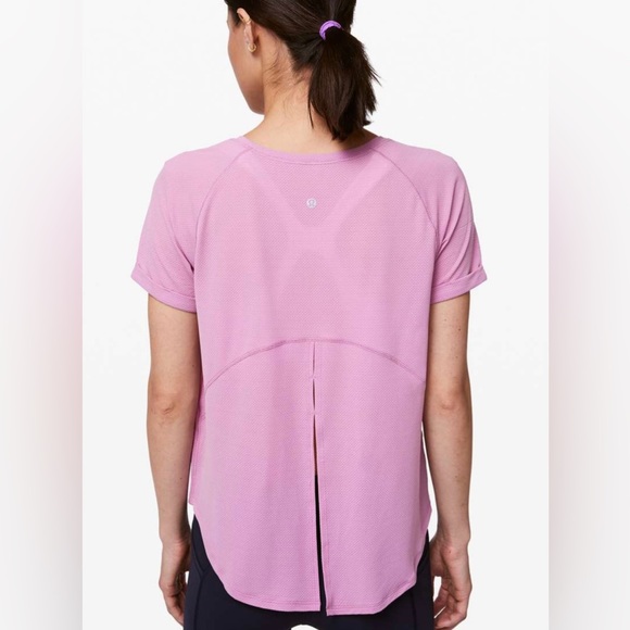 Lululemon Open Up Tie Back Tee. Size 6 - Picture 2 of 9